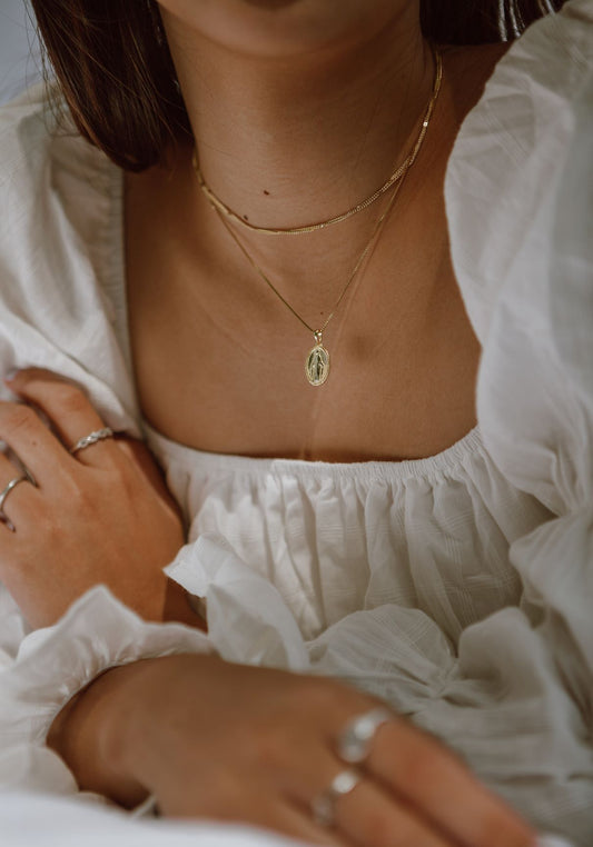 Gold Pendant Necklace