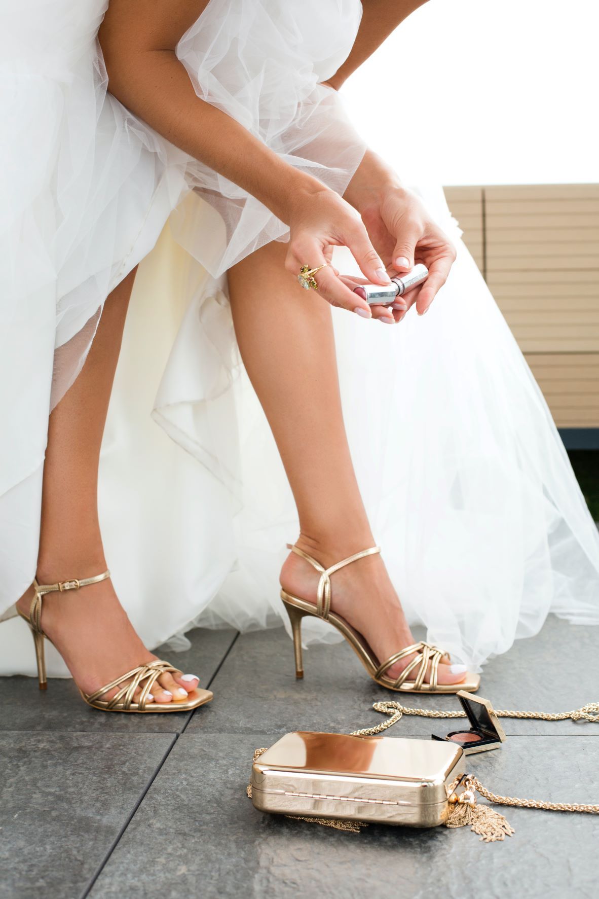 Crossbody Clutch on Chain - Gold